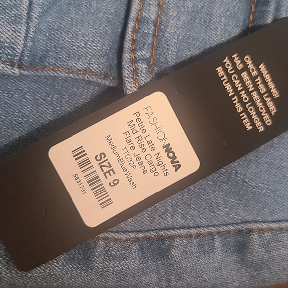 FASHION NOVA CARGO JEANS NWT 9 PETITE - Picture 3 of 5